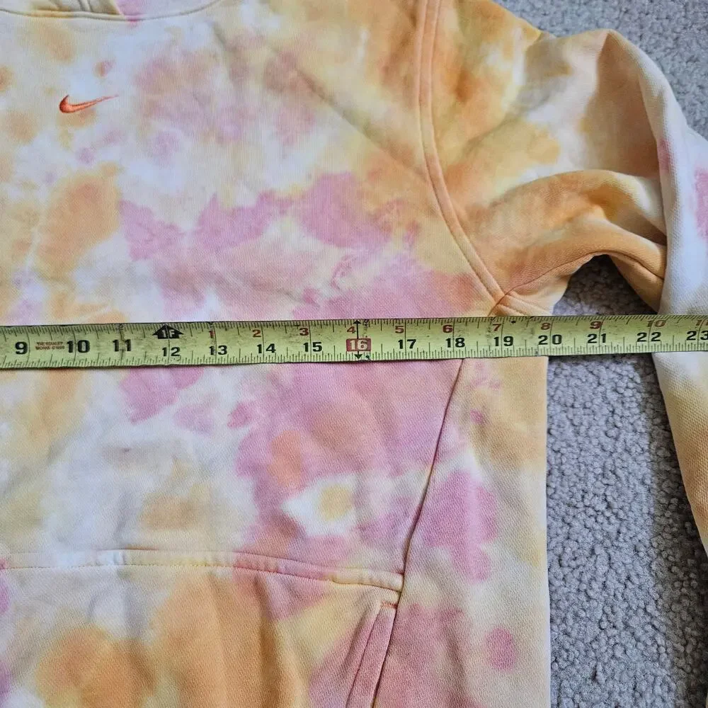 Nike Big Kids' Sportswear Club Fleece Tie-Dyed Hoodie XL